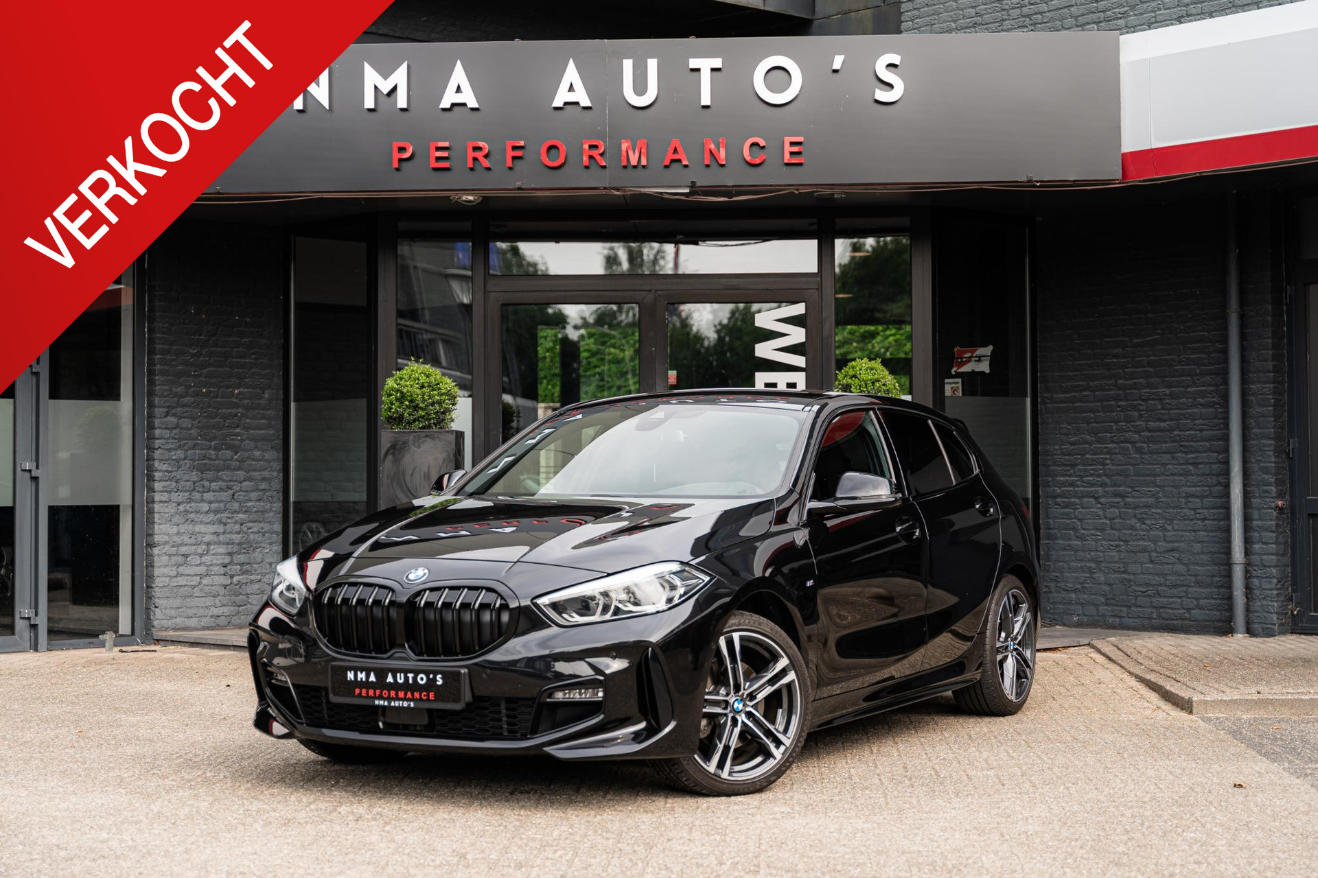 BMW 1-serie 118i High Executive 45311661-0.jpg | NMA Auto's