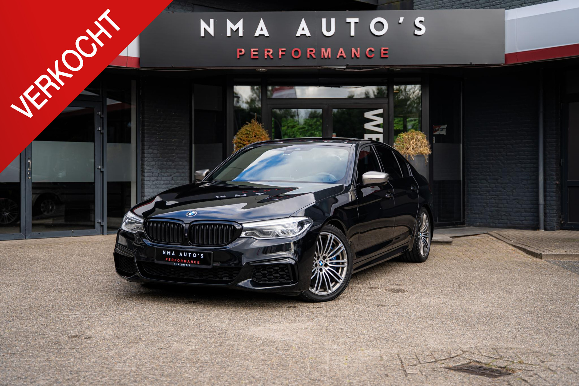BMW 5 Serie M550i xDrive High Executive 48580237-0.jpg | NMA Auto's
