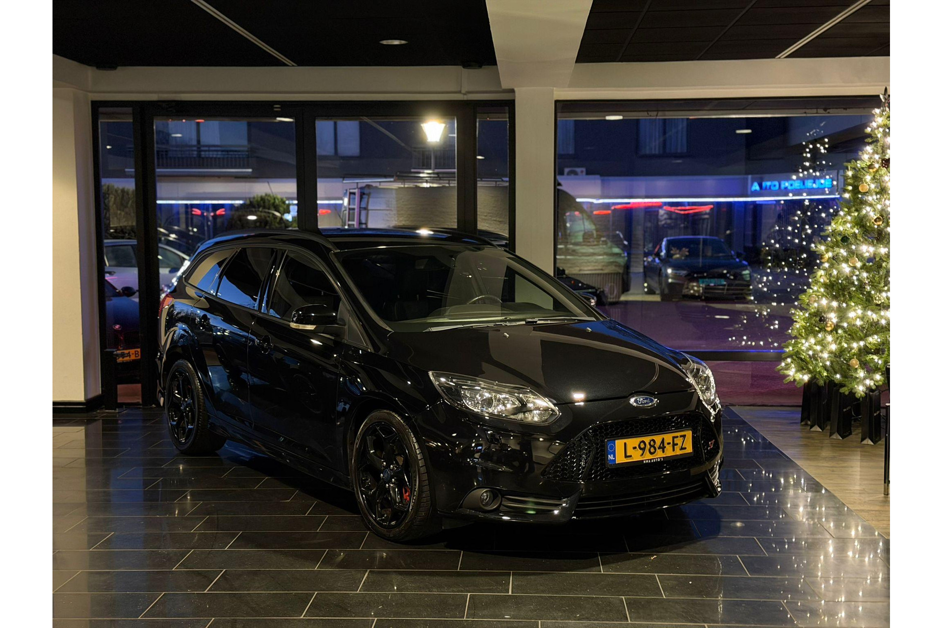 Ford FOCUS Wagon 2.0 EcoBoost ST-3 50265747-0.jpg | NMA Auto's
