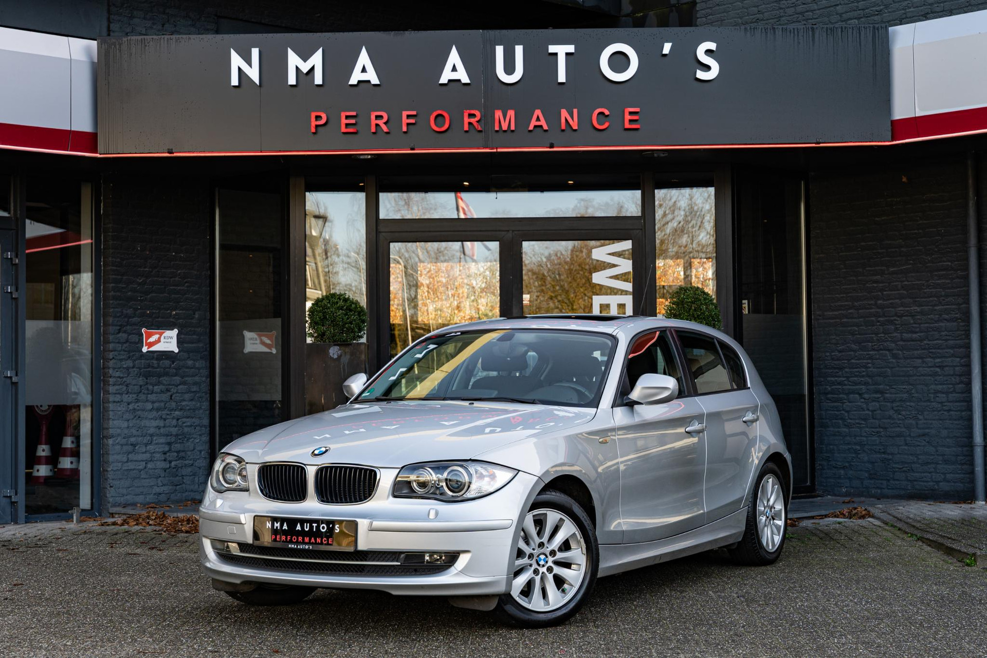 BMW 1-serie 118i Executive 50334043-0.jpg | NMA Auto's